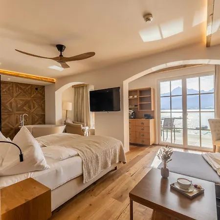 Seevilla Wolfgangsee Hotel 4*