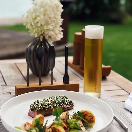 Отель Seevilla Wolfgangsee 4*