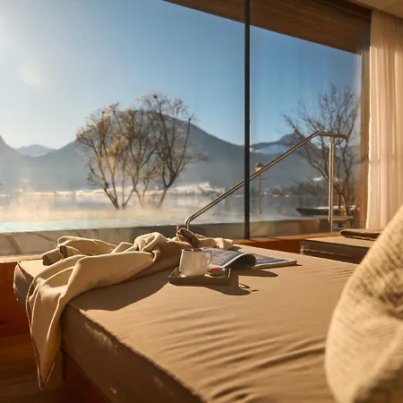 沃尔夫冈海景别墅酒店