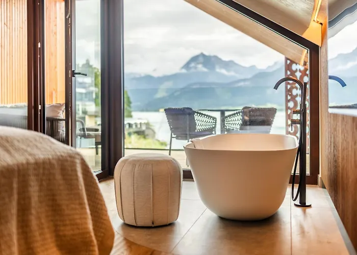 Hotel Seevilla Wolfgangsee 4*