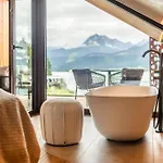 Hotel Seevilla Wolfgangsee 4*